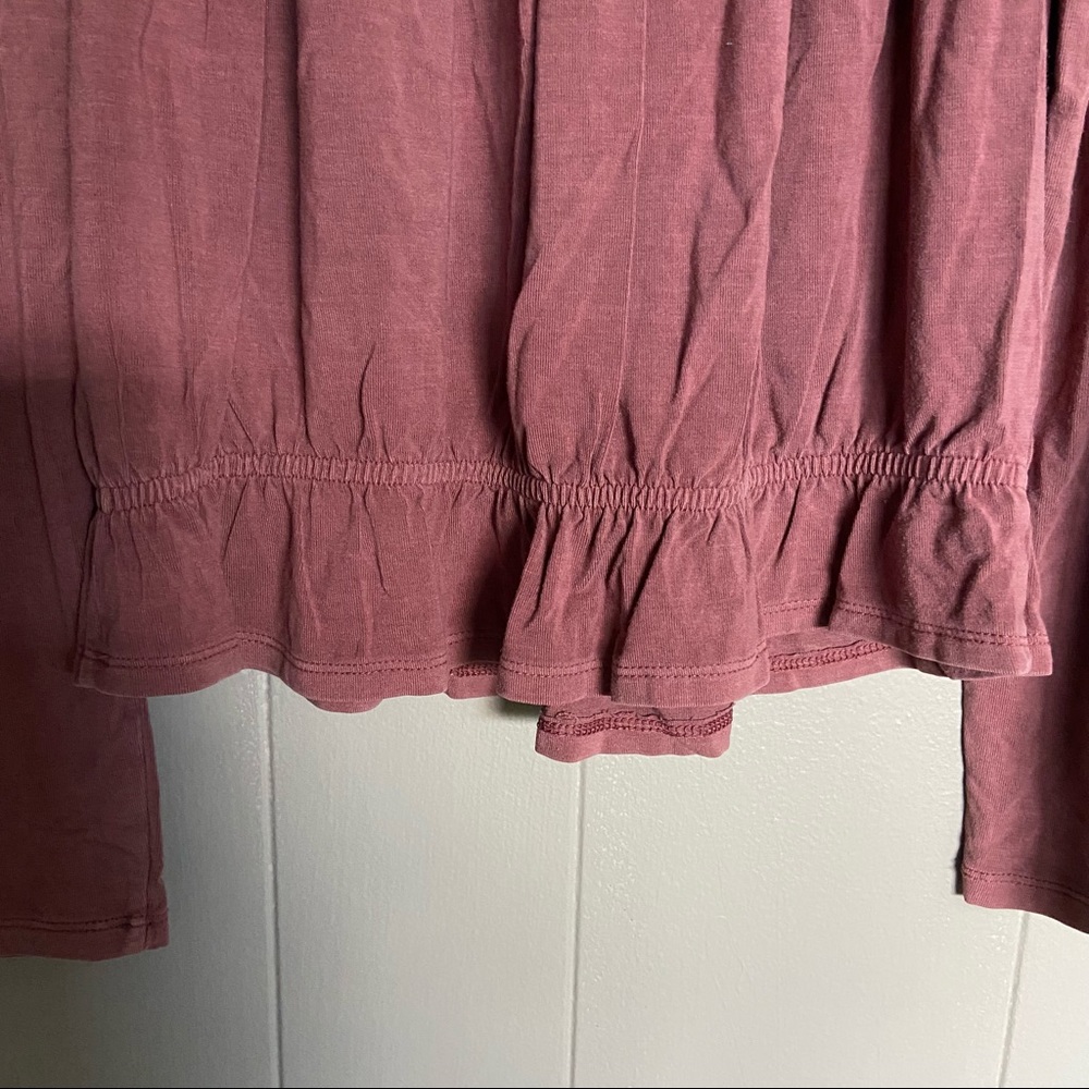 NWT Women’s Off Shoulder American Eagle Top - Picture 6 of 6